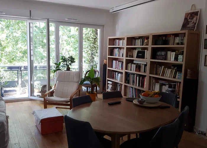 Confortable Dans Un Lumineux ホームステイ トゥールーズ